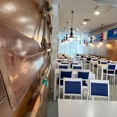 Hotel Boutique Arha De Santoña